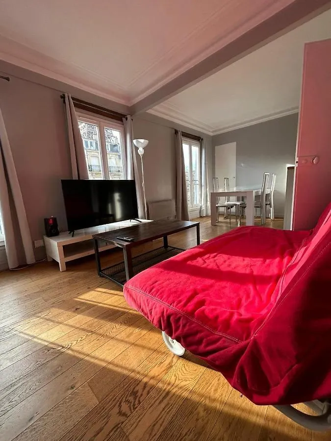Luxurious 2 Bedroom Tour Eiffel Bourdonnais Free Netflix Paris