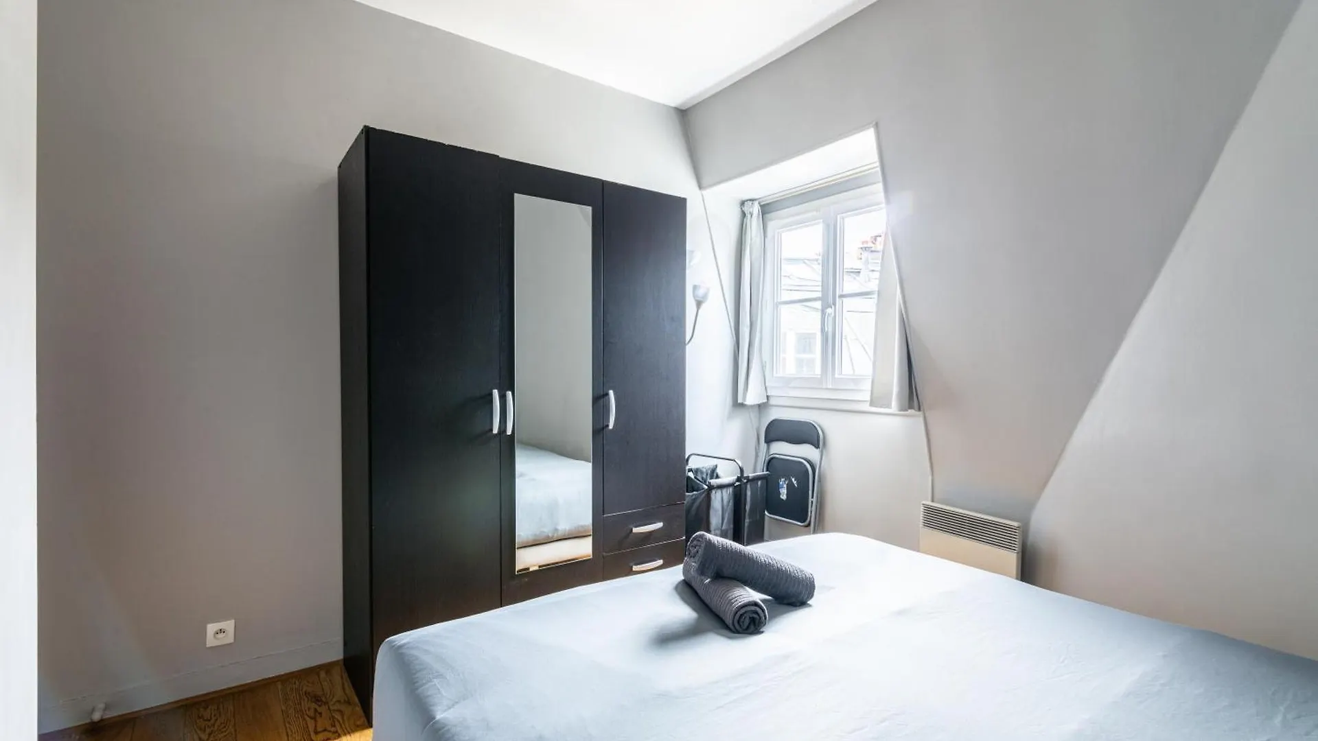 Luxurious 2 Bedroom Tour Eiffel Bourdonnais Free Netflix Paris 0*,
